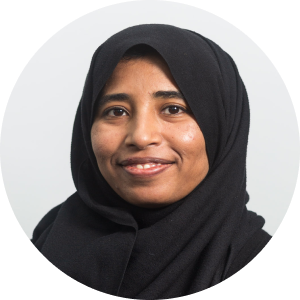 Ayesha-headshot-160px