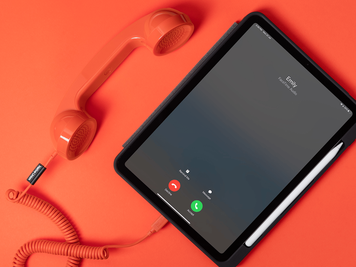 Native-Union-pop-phone-1200x900